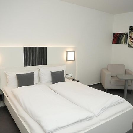 Weber Hotel Mannheim Bagian luar foto