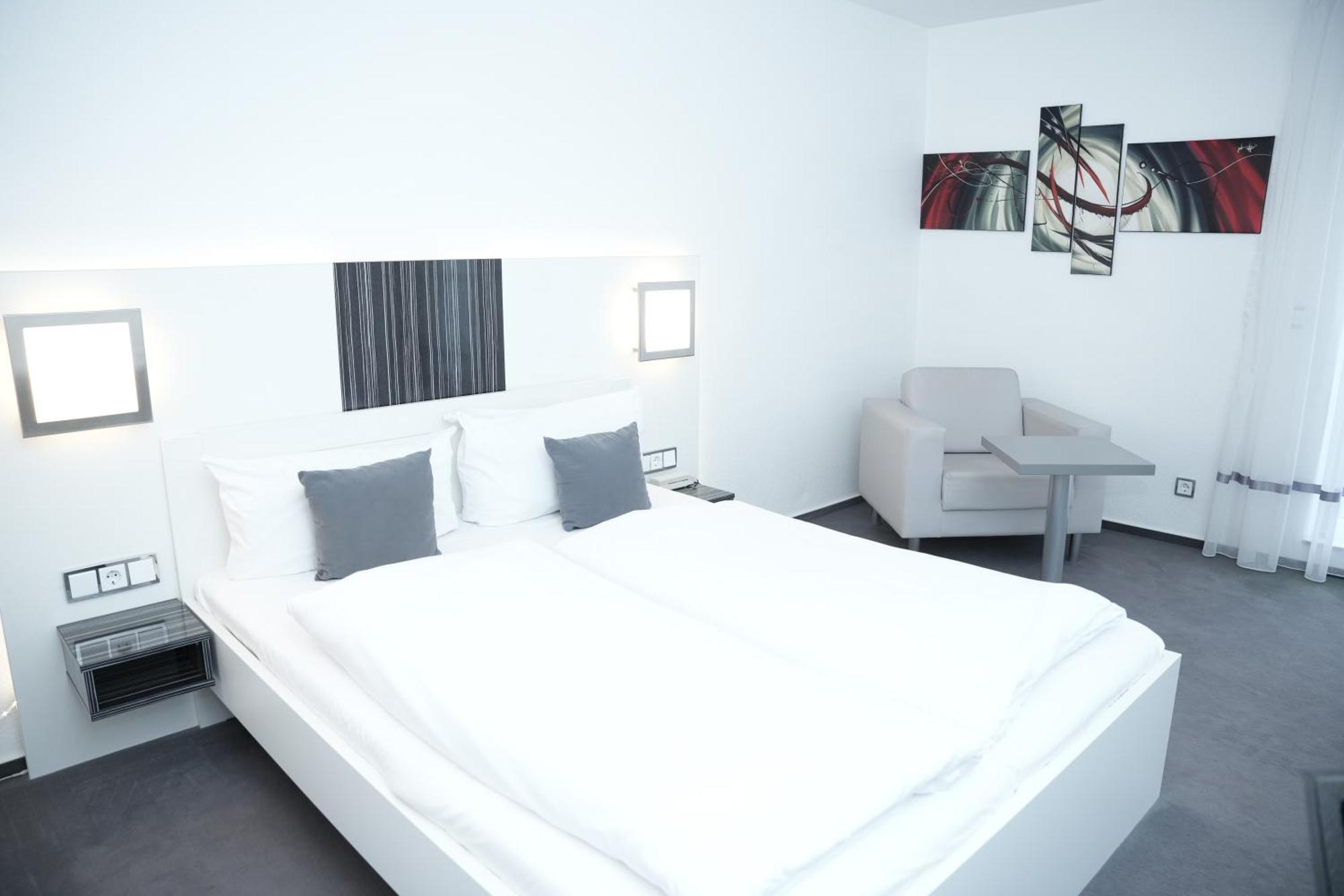 Weber Hotel Mannheim Bagian luar foto