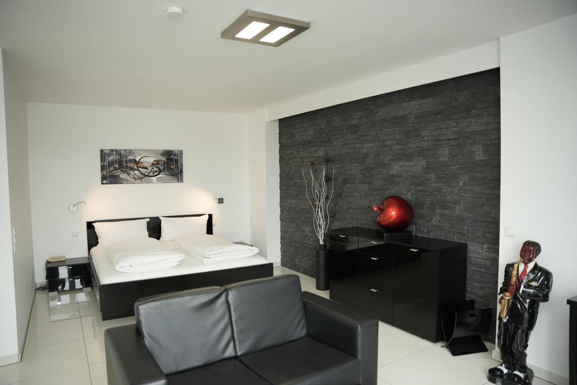 Weber Hotel Mannheim Bagian luar foto