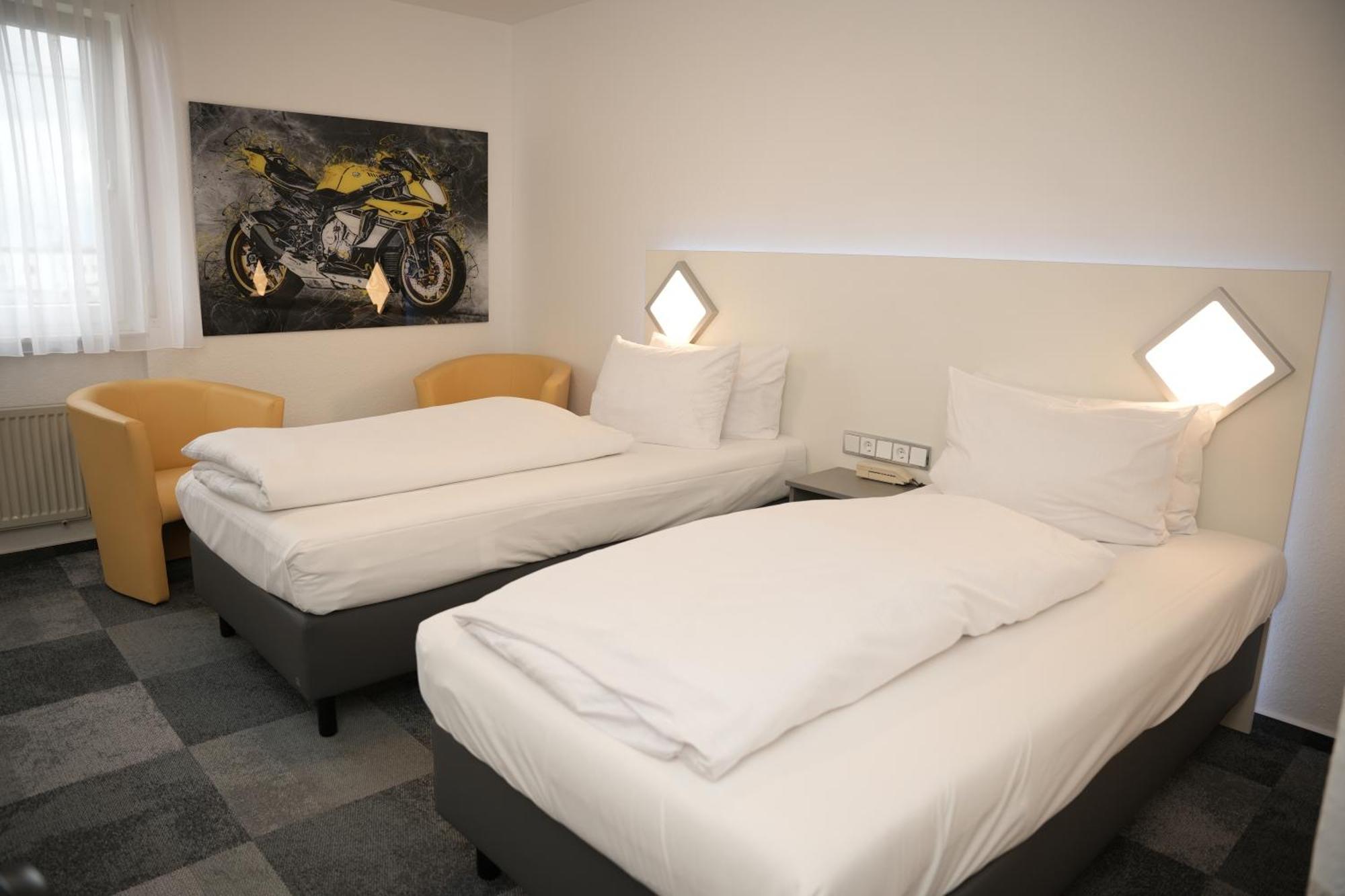 Weber Hotel Mannheim Bagian luar foto