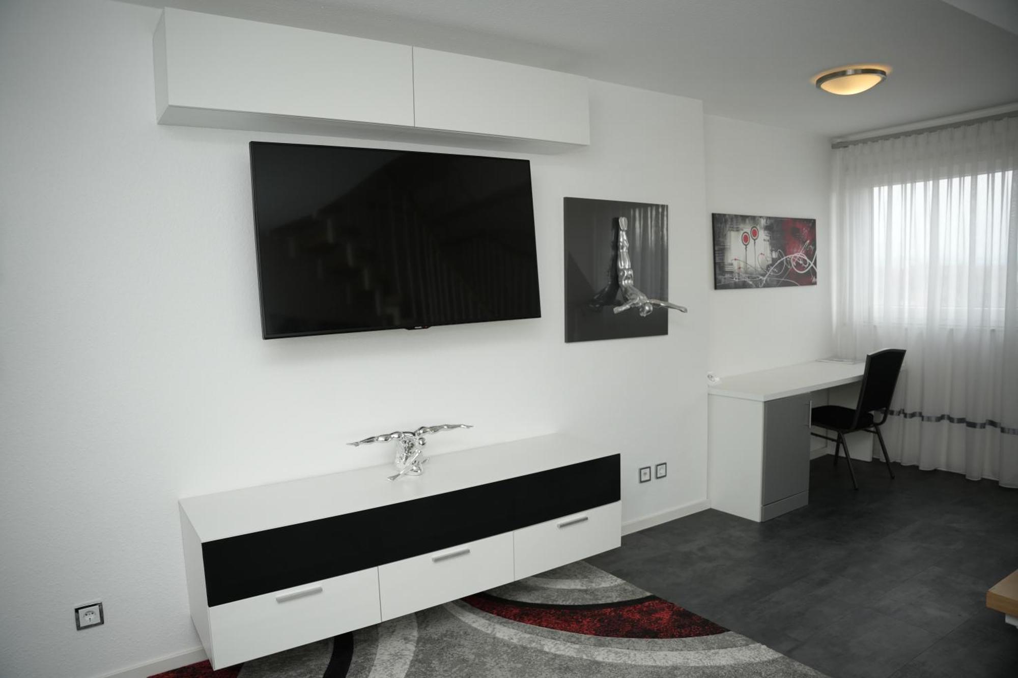 Weber Hotel Mannheim Bagian luar foto